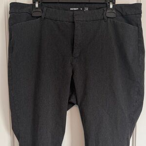 Old Navy High-Rise Pixie Charcoal Pants - Size 18